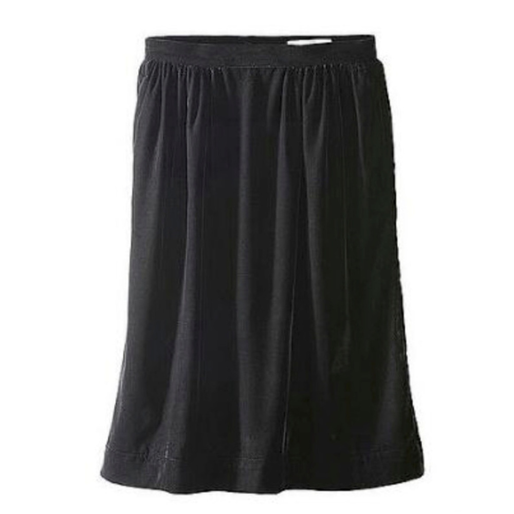 Final Price🎀 EUC Uniqlo Velvet Skirt Size XS