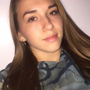 Meet your Posher, Macy