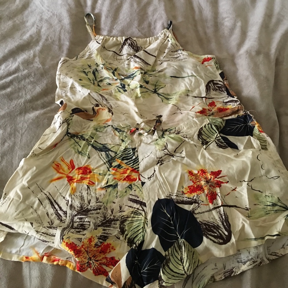 Romper - Picture 6 of 8