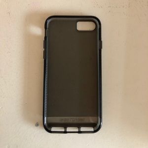Tech 21 iPhone 7 case