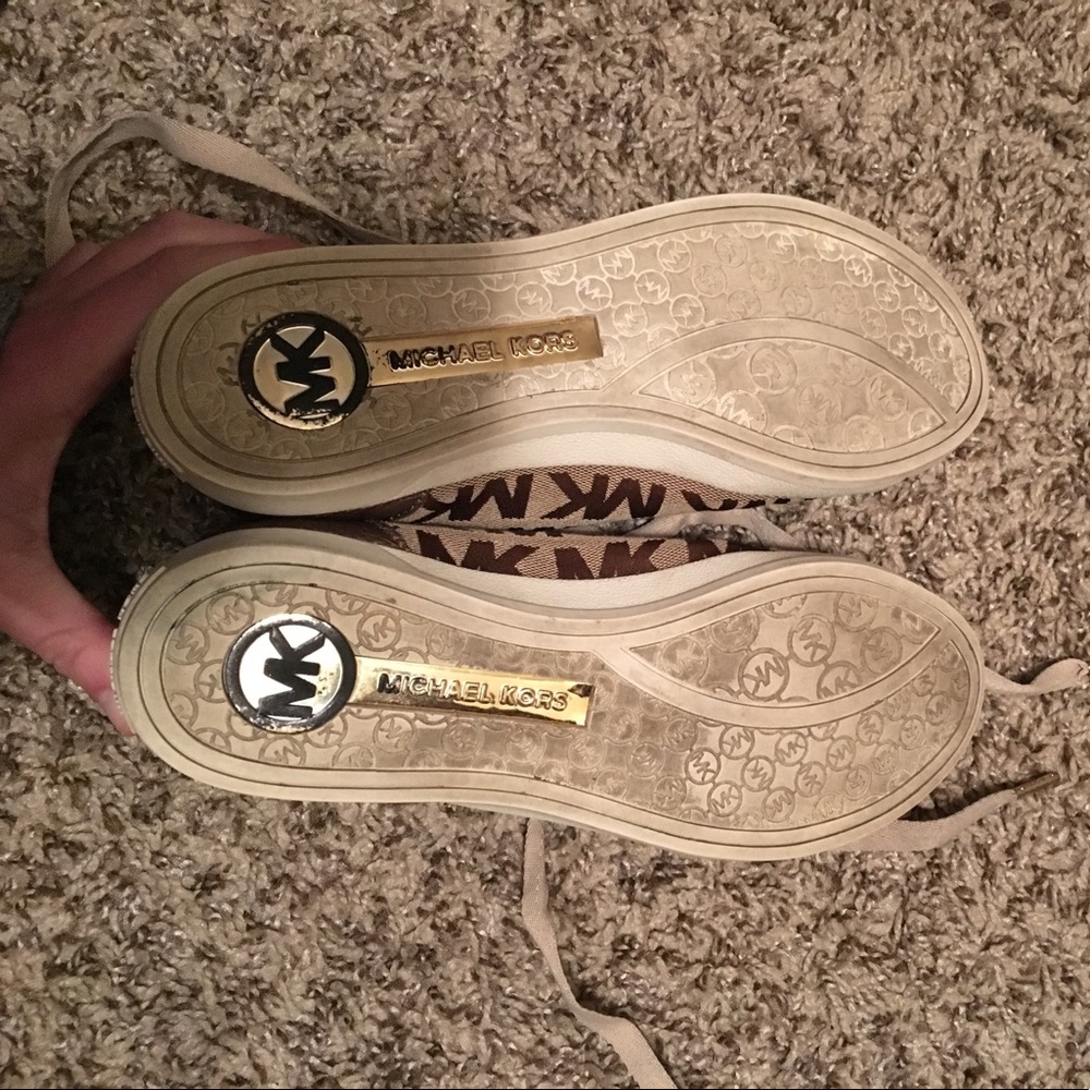 Michael Kors Sneakers - Picture 6 of 7