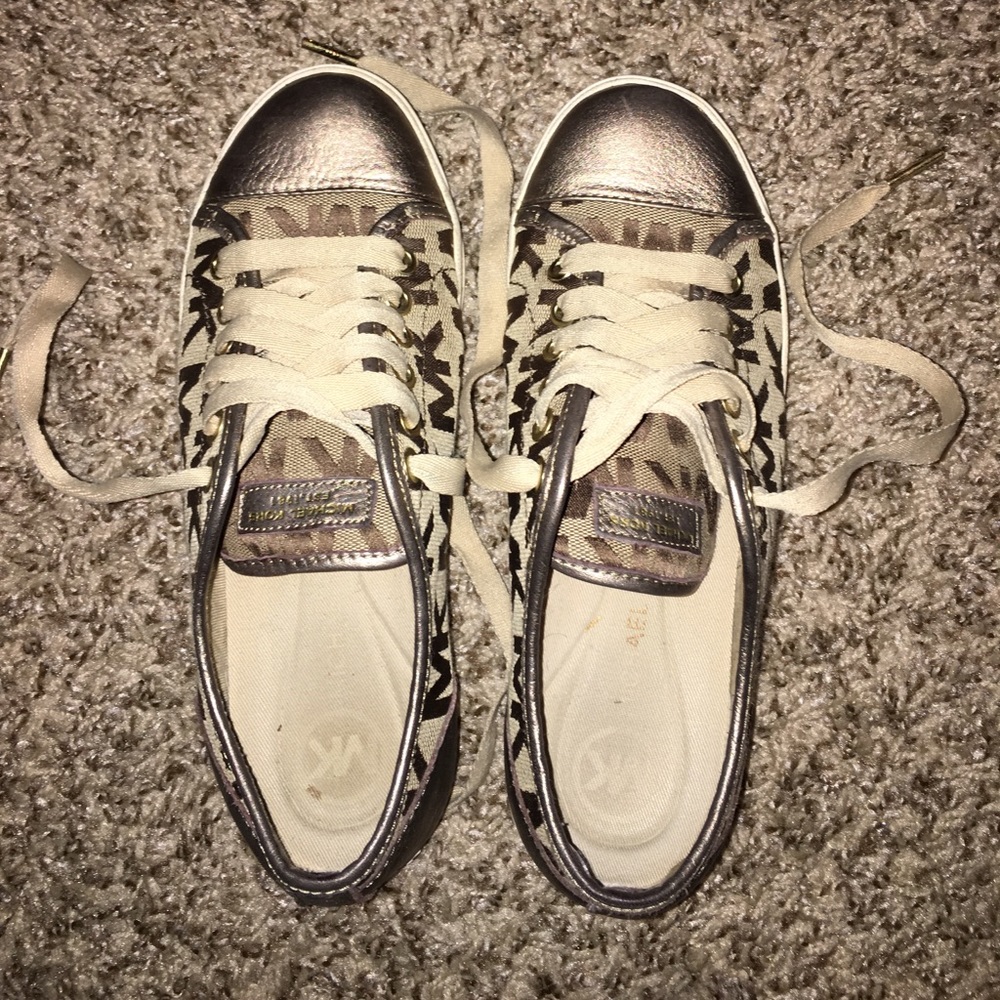 Michael Kors Sneakers - Picture 5 of 7