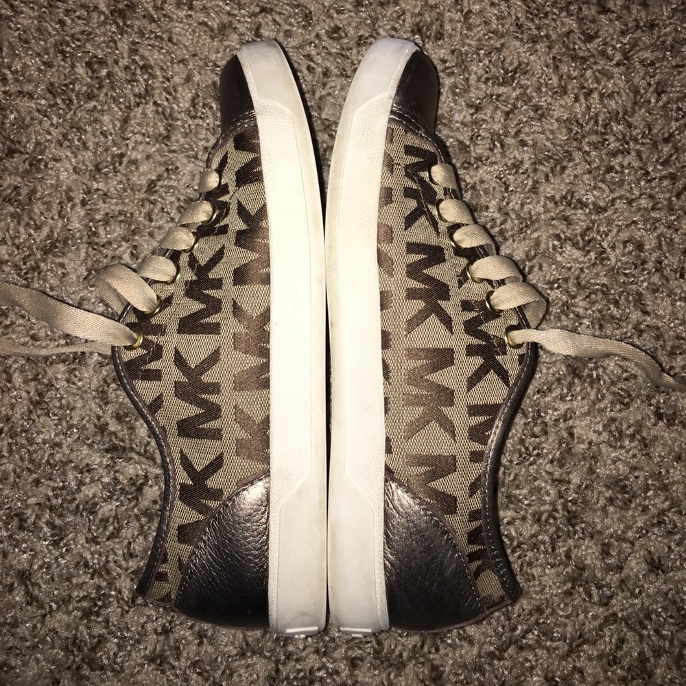 Michael Kors Sneakers - Picture 3 of 7