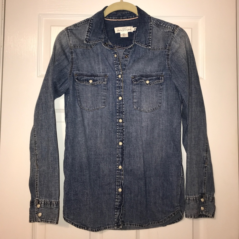 Chambray Button-down Top