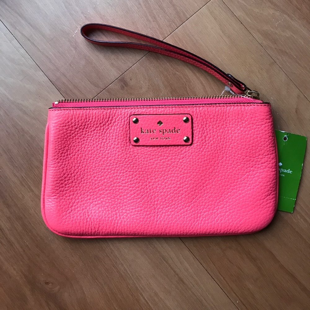 New! Kate Spade Zippered Chrissy Wristlet!