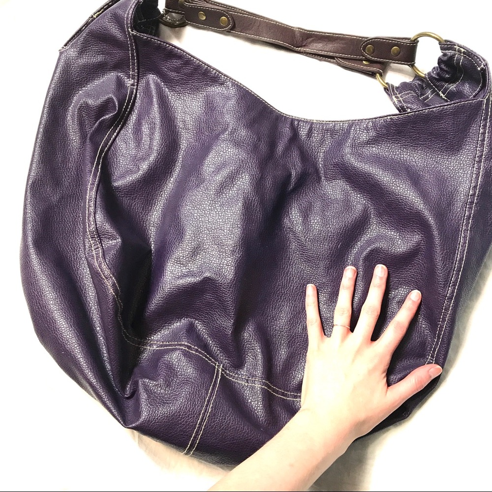 Lulu's faux leather plum purple hobo purse - Picture 5 of 5