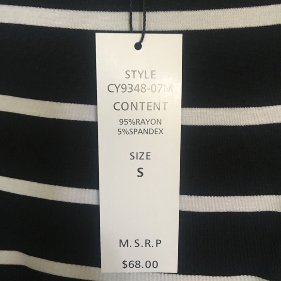 NWT For Cynthia brand top, size small. - Picture 4 of 4