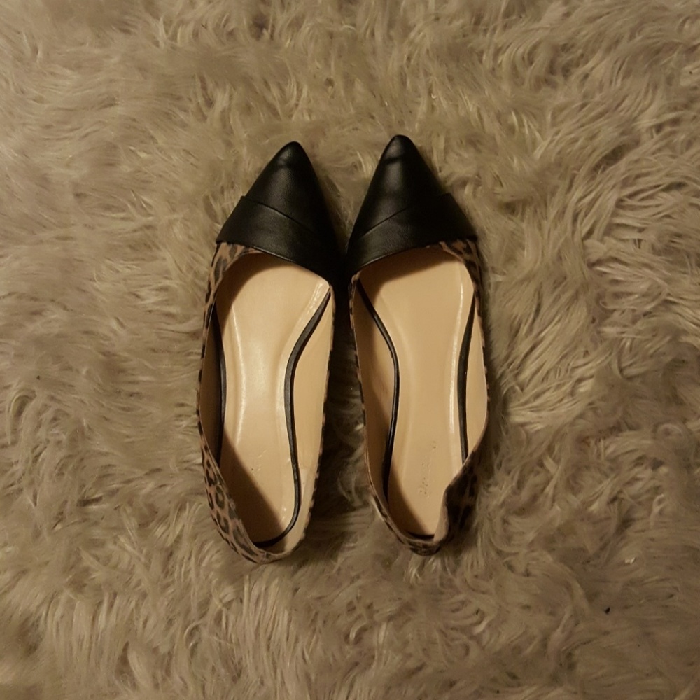 Black cheetah print flats