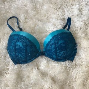 Victoria’s Secret Miraculous Plunge Bling Bra! 34C