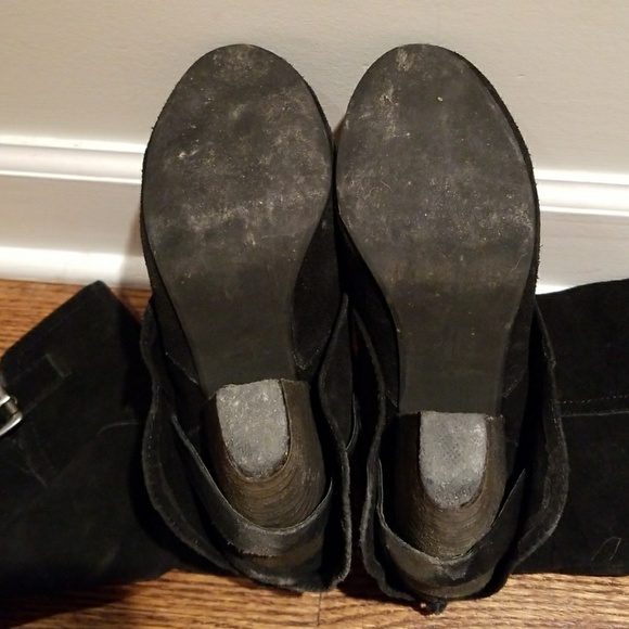 Black leather boots - Picture 3 of 3