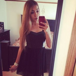 Meet your Posher, Iris