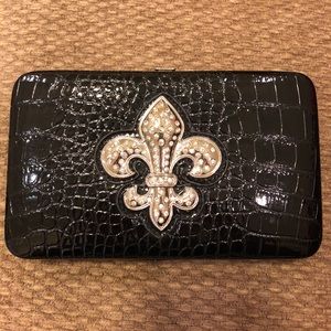 Black fleur-de-lis wallet