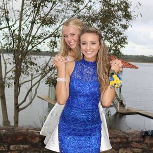 Meet your Posher, Belle