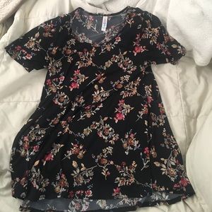 LuLaRoe Perfect T