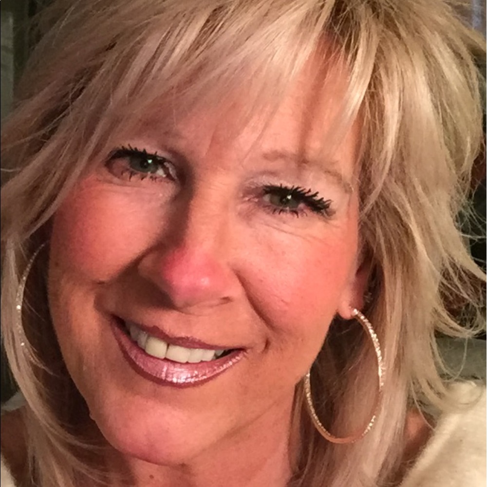 Meet your Posher, Tina