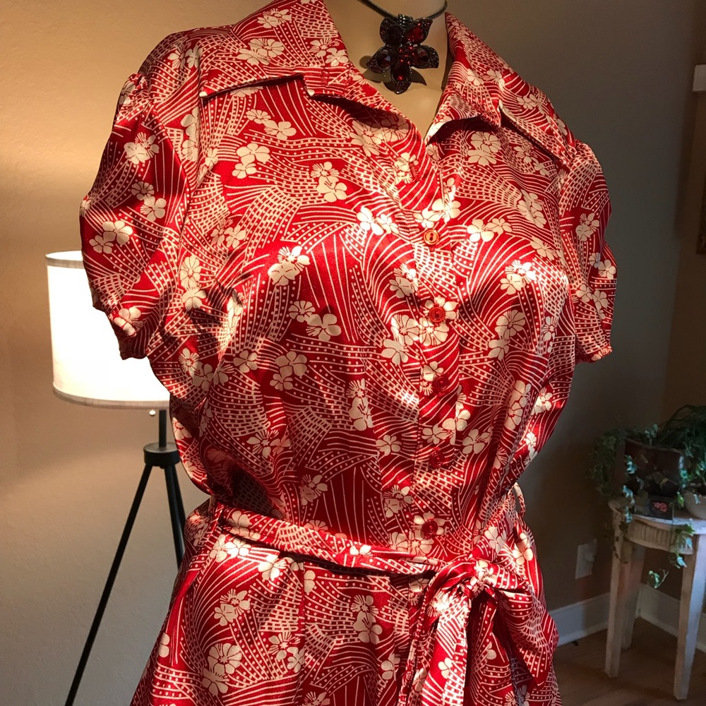 Dress Barn polyester blouse large - Picture 4 of 6