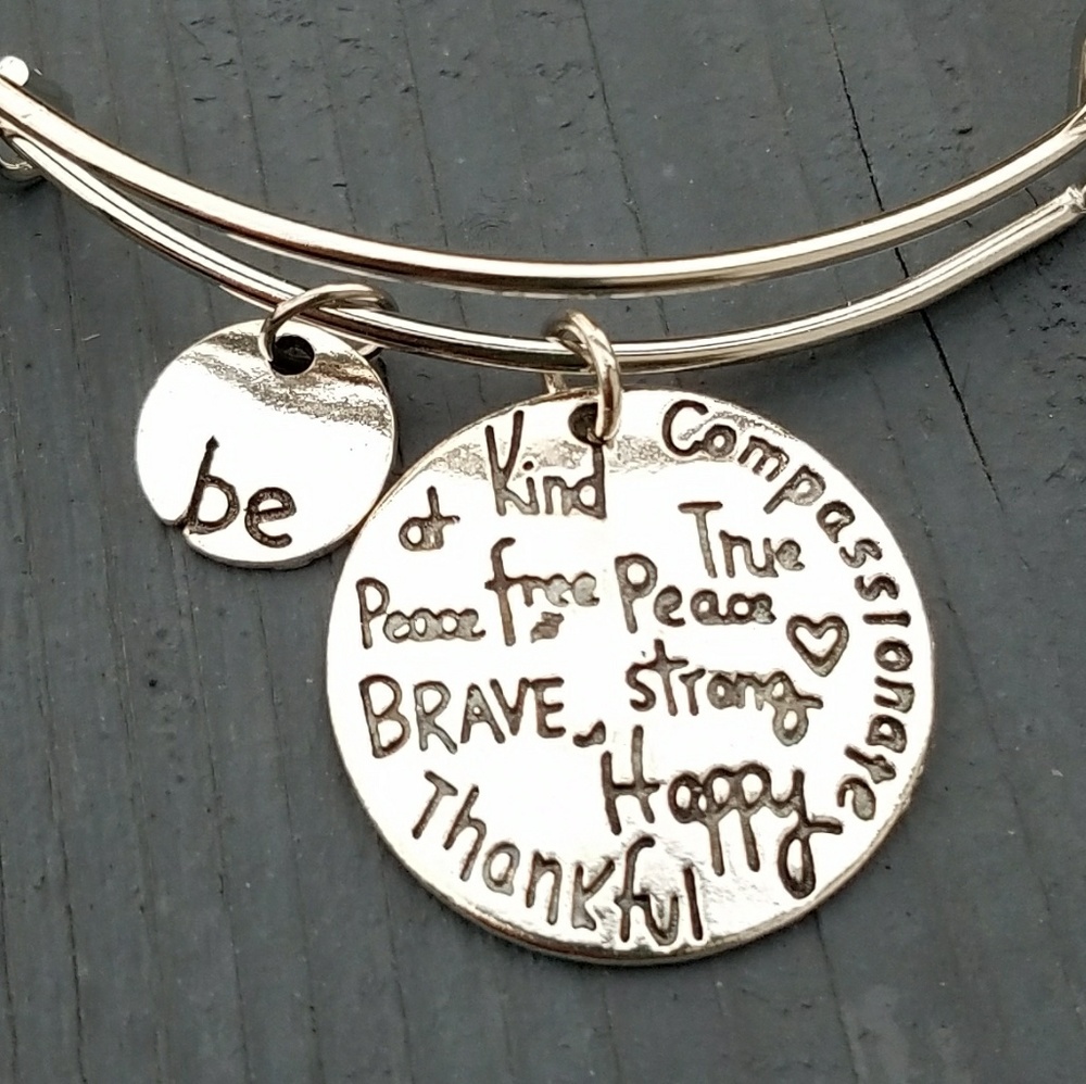Be thankful, be kind charm bracelet, be brave