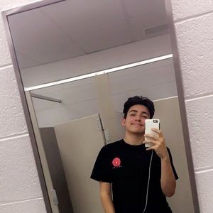 Meet your Posher, Xavier