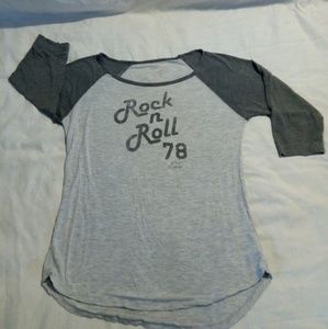 🌟🌟Betsey johnson T-SHIRT 🌟🌟