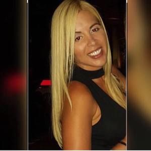 Meet your Posher, Rebeca