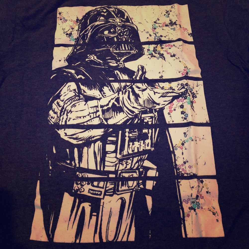 Star Wars artsy Darth Vader Graphic Tee (L)