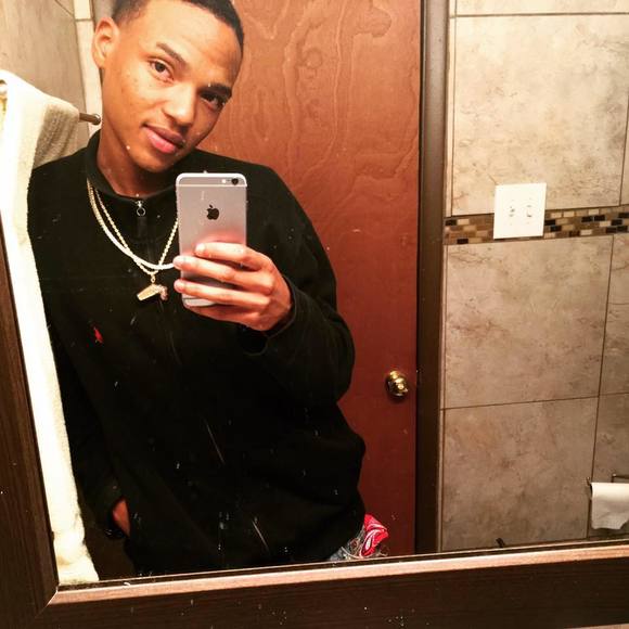 Meet your Posher, Nickoo - Picture 1 of 1