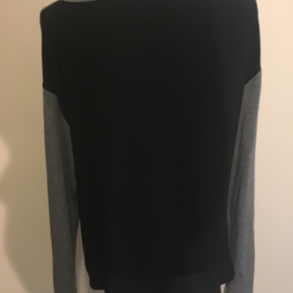 Loft Sweater size Medium - Picture 3 of 6