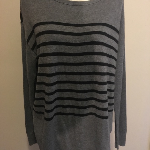 Loft Sweater size Medium - Picture 5 of 6