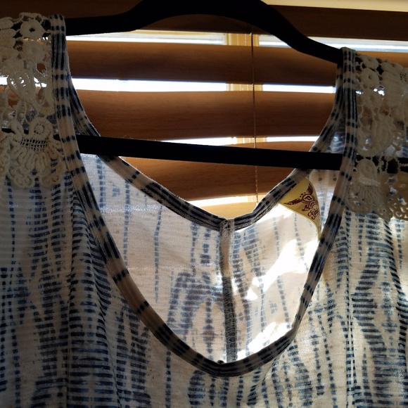 Peasant Blouse/Tunic Plus Lace Crochet Boho Top - Picture 4 of 8