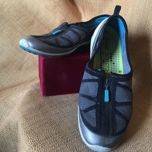 Cute little shoes for what ever you need casually!