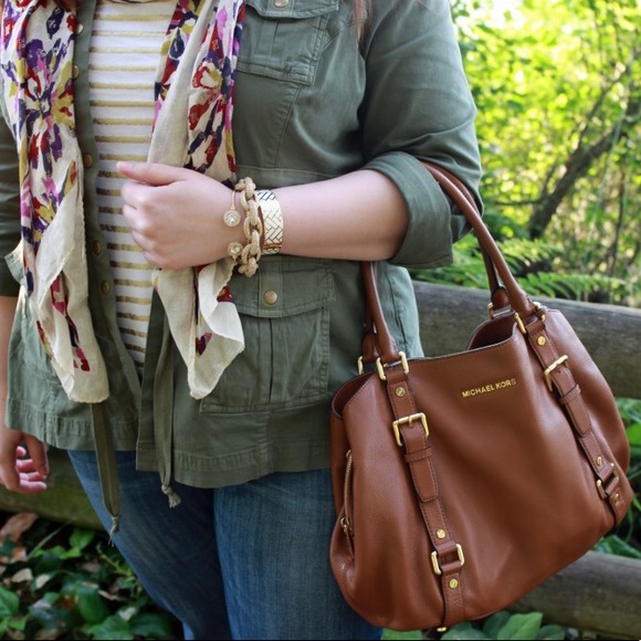 ⬇️ Michael Kors Bedford Large Satchel in Cognac - Picture 3 of 7