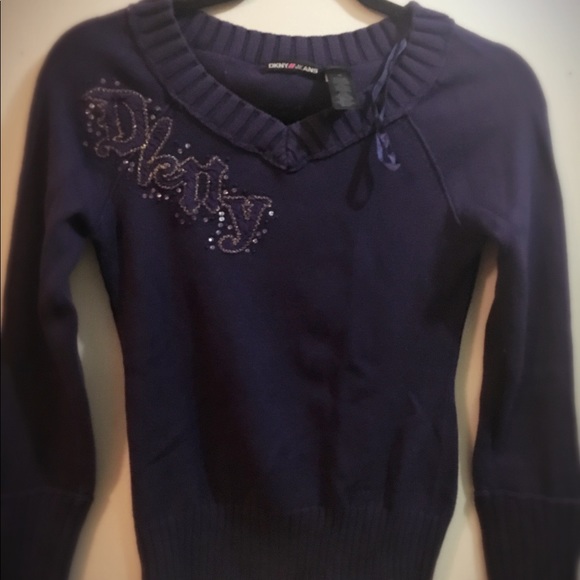 Sweater - Picture 2 of 3