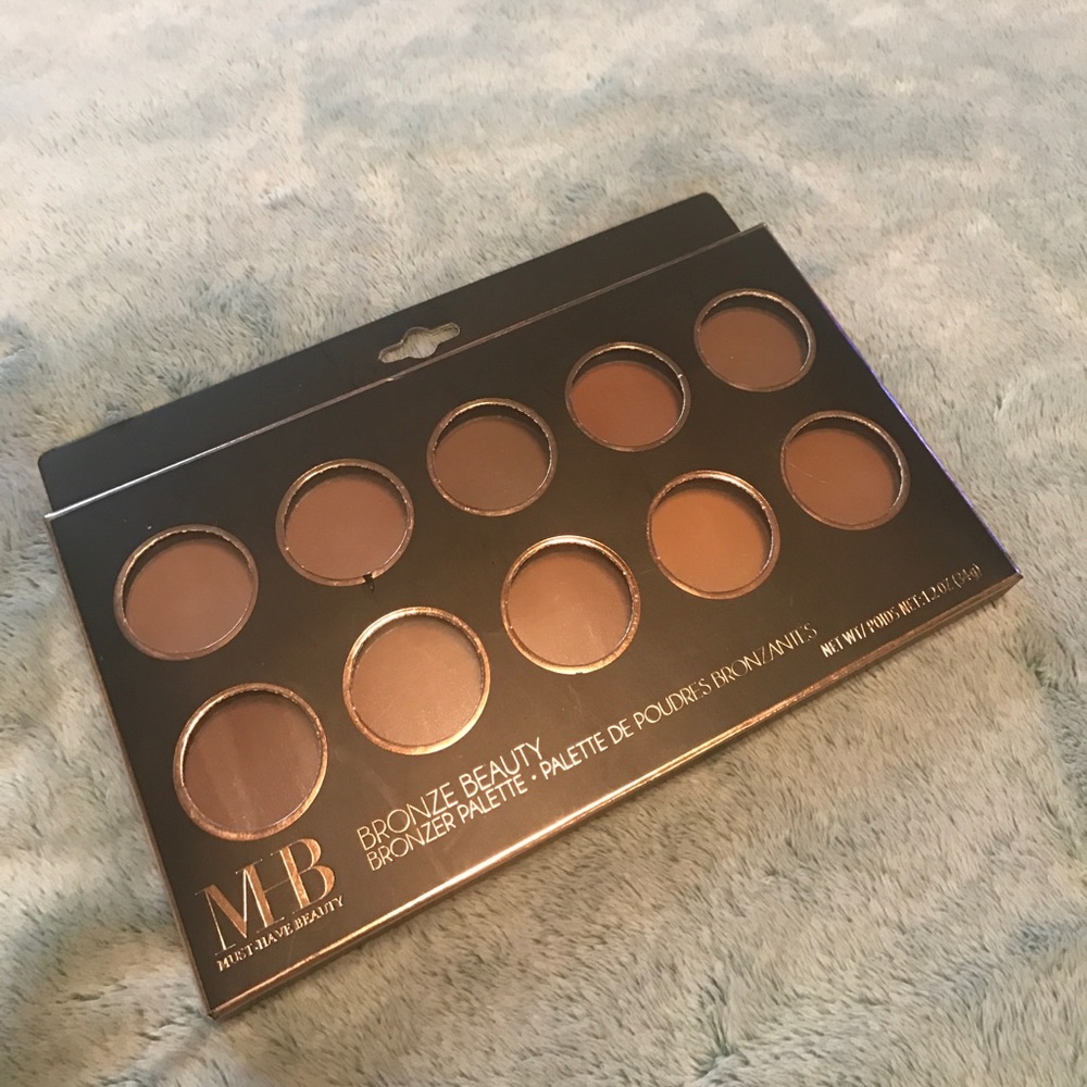 Bronzer palette