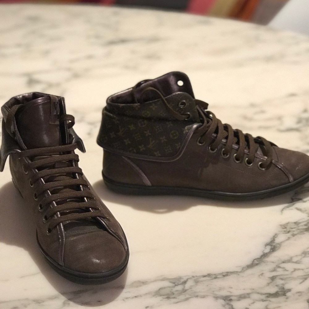 Louis Vuitton Brown Leather Sneakers