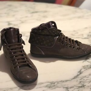 Louis Vuitton Brown Leather Sneakers