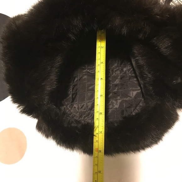 Real black bear fur hat main image 6