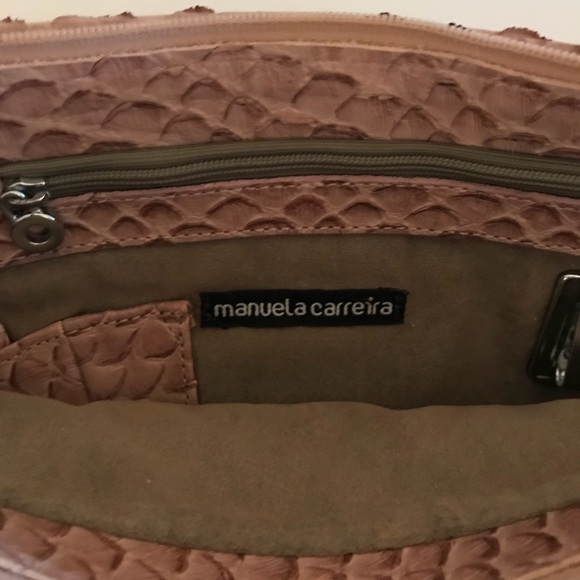 FISH SCALE CLUTCH! A must have ladies! - Picture 3 of 8