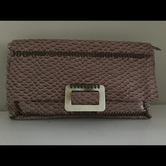FISH SCALE CLUTCH! A must have ladies! - Picture 8 of 8