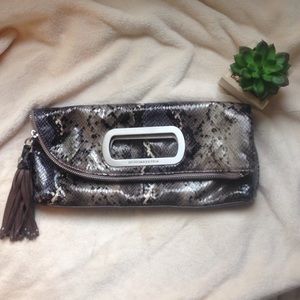 BCBG Leather Clutch snake skin print 🐍