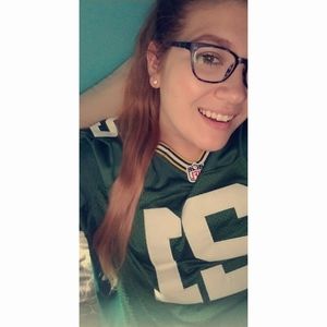 Meet your Posher, Marissa