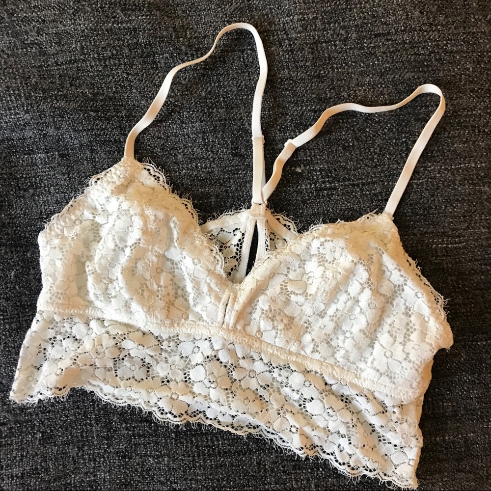 🎁Aerie soft lace bra and VS Pink sports bra