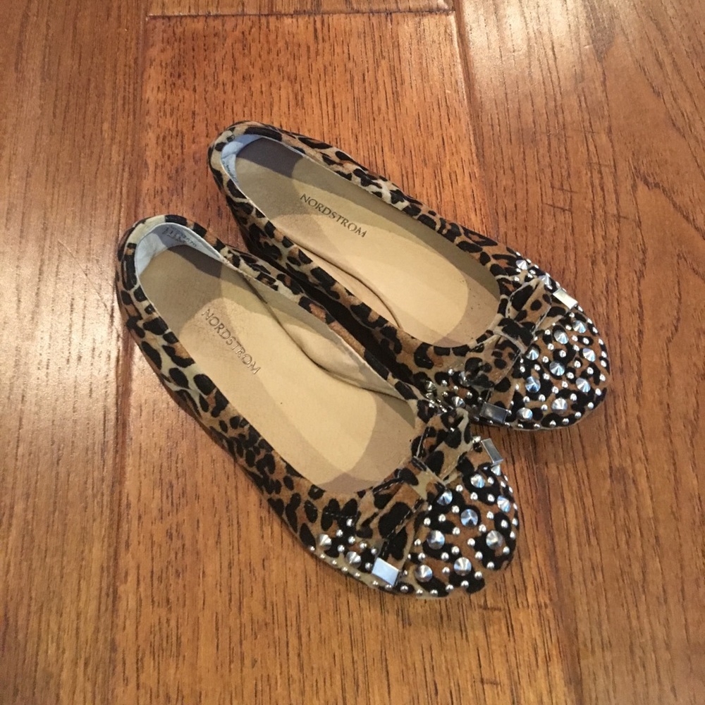 Nordstrom brand girls' shoes size 11 1/2.