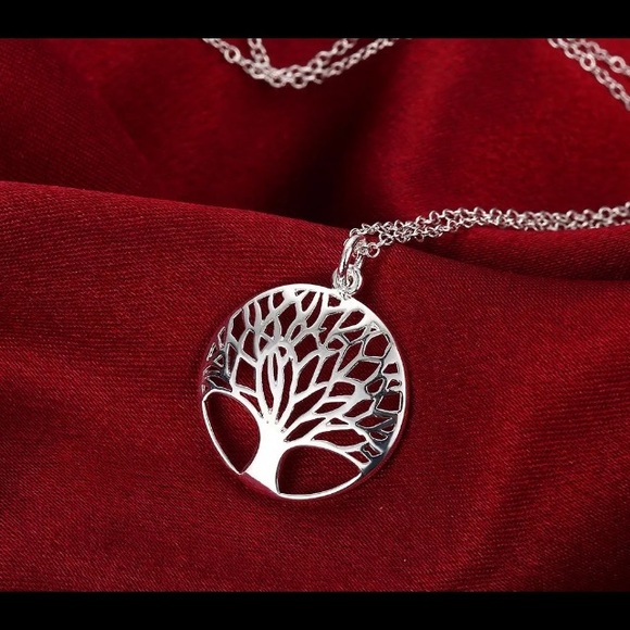 🎁SALE🎁STERLING SILVER TREE OF LIFE NECKLACE 🌟 - Picture 1 of 2