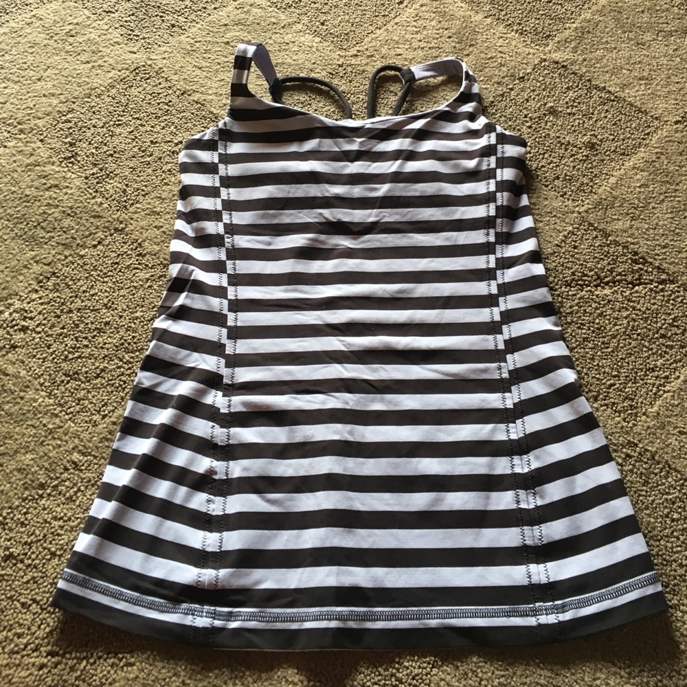 Lululemon Free to Be tank