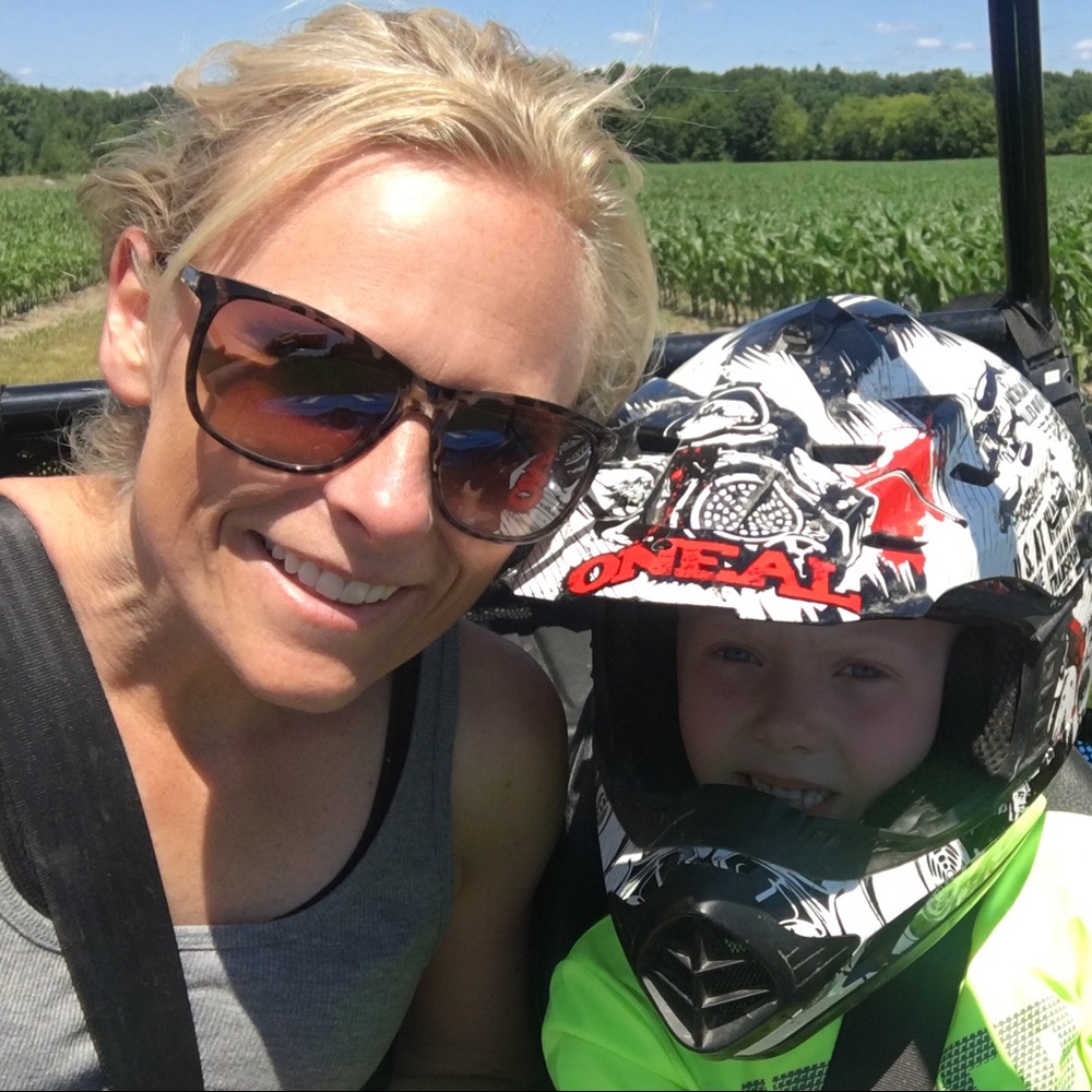 Meet your Posher, Jenah