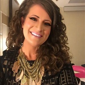 Meet your Posher, Amie