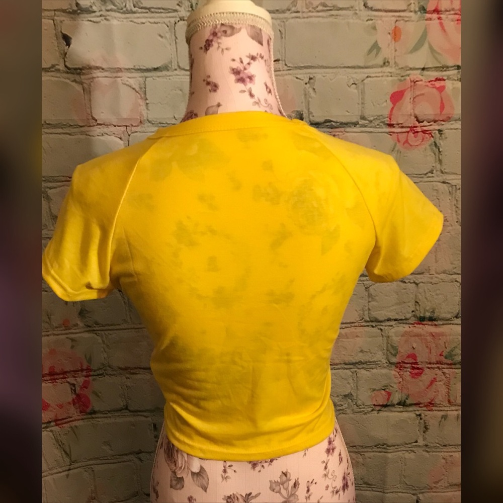 Happy-Go-Lucky Crop Top - Picture 6 of 7