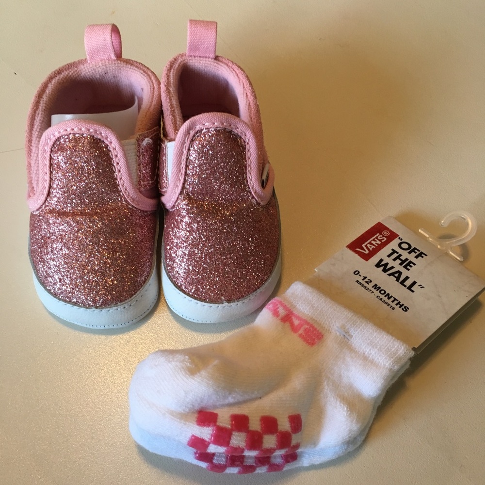 NWT pink glitter infant Vans & infant Vans socks