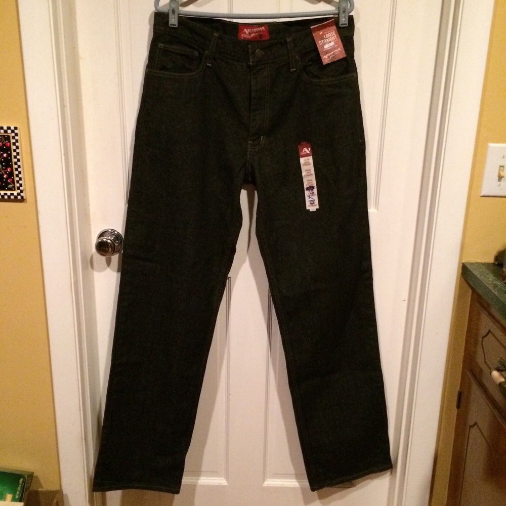 5 pocket loose fit/straight leg jeans