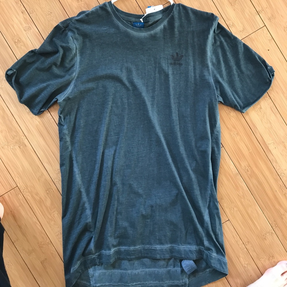 Adidas tee